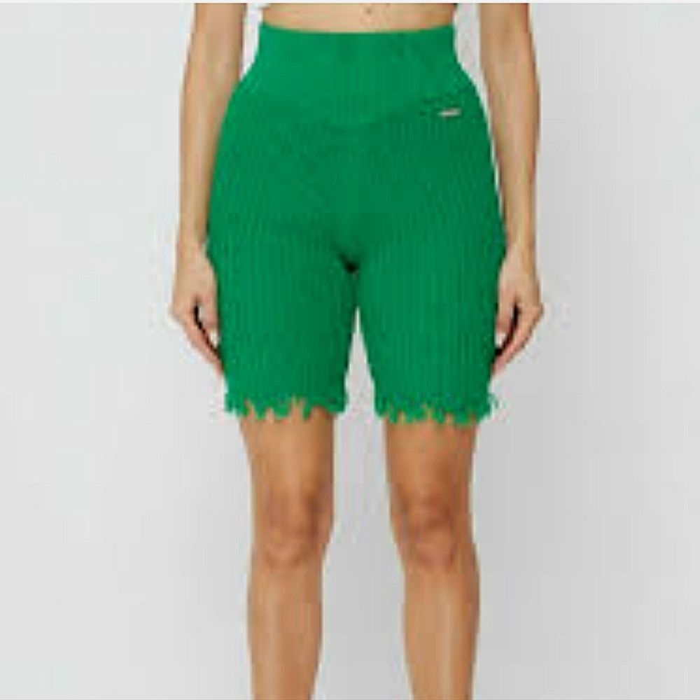 Maniere De Voir Kelly Green Knit Raw Hem Shorts - Size Small